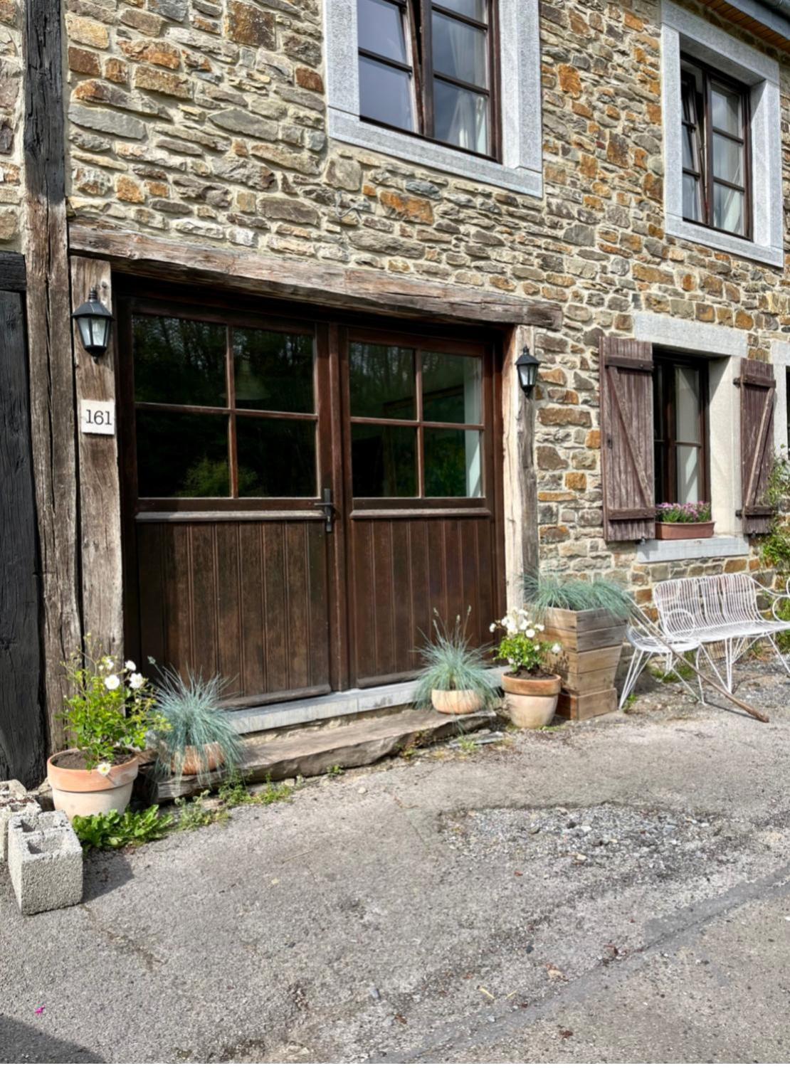 Les Ecuries De Lesse Libin Exterior foto